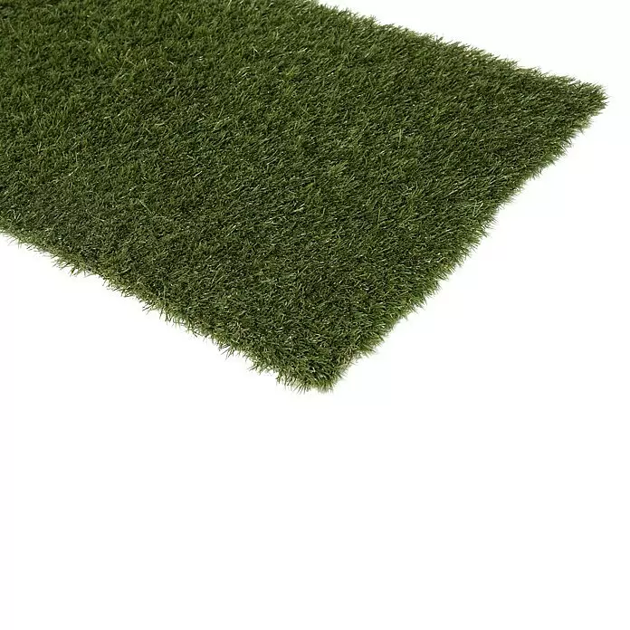 Kunstrasen Meterware Koh Samui - Breite: 400 cm, Grün, Mit Drainagenoppen - Detailaufnahme