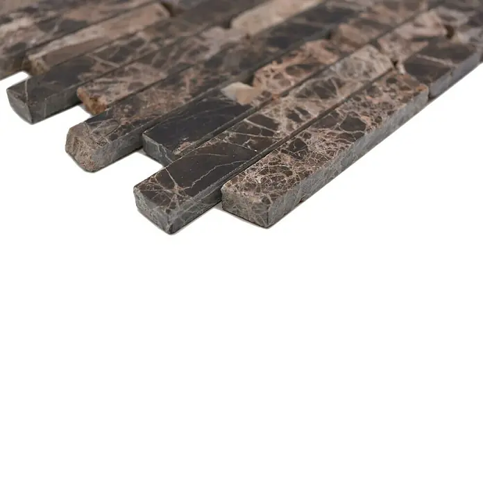 Mosaikfliese Brick MOS BRICK 2909 - 32,2 x 30,5 cm, Beige/Braun, Matt - Nahaufnahme von dunklen Marmor-Mosaikfliesen, die ein luxuriöses und elegantes Design für Innenräume zeigen.