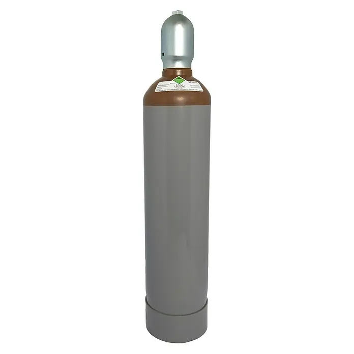 Tyczka Energy Ballongas-Flasche ohne Füllung* - Fassungsvermögen: 20 l - Abbildung einer Helium-Gasflasche in Grau und Braun. Das Produkt ist zylinderförmig mit einem silbernen Kopf und der Aufschrift UN 1046.
