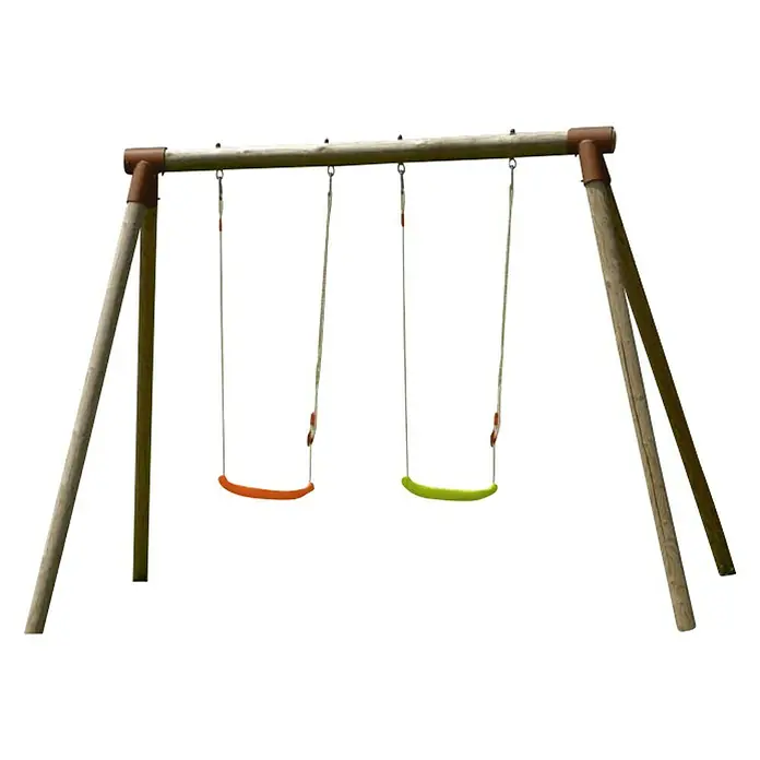 Soulet Schaukel Alizee - B x L: 166 x 265 cm, Holz - Eine Schaukel mit zwei Sitzen (orange und grün) auf einem Spielplatz, die zum Spielen und Spaßhaben einlädt.