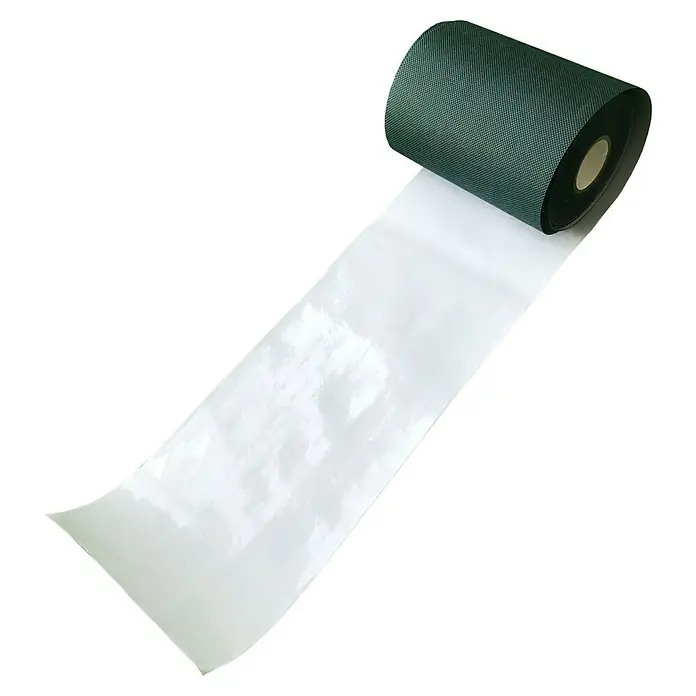 Nahtband Kunstrasen - L x B: 10 m x 12 cm, Grün - Eine Rolle Kunstrasen-Verbindungsband, das zum Verbinden von Kunstrasenflächen verwendet wird, mit weißem Schutzpapier und grünem Band.