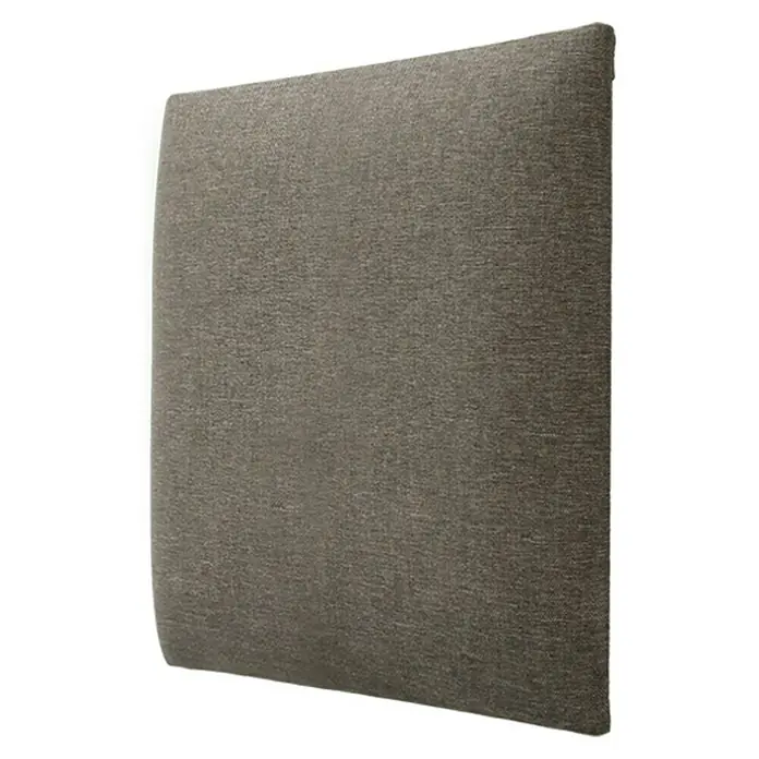 Fllow Set de paneles de pared acolchados Set Inari A1 - 270 x 150 cm, Taupe - Primer plano de un panel de pared fonoabsorbente con superficie textil en gris-marrón para una mejor acústica del espacio.