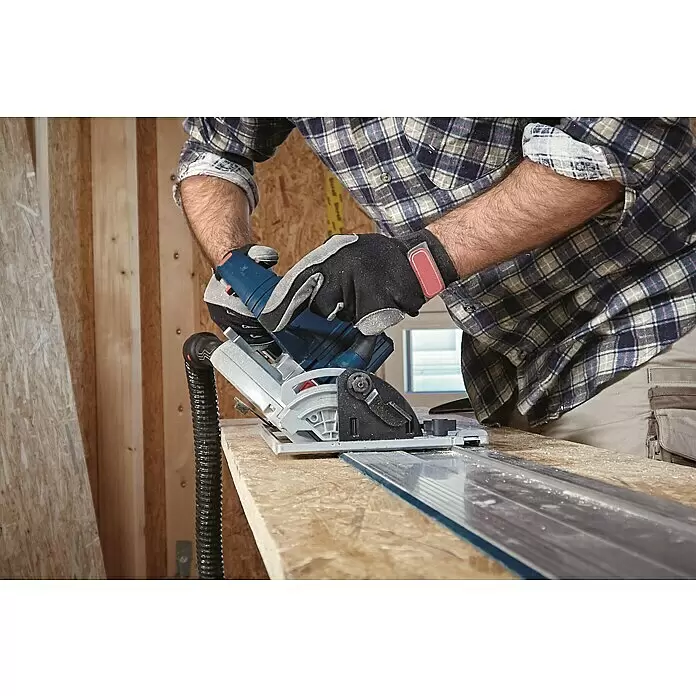 Bosch Professional AMPShare 18V Akku-Handkreissäge GKS 18V-68 GC Solo - 18 V, Ohne Akku, Durchmesser Sägeblatt: 190 mm, Leerlaufdrehzahl: 2.500 U/min - 5.000 U/min - Anwendungsbeispiel