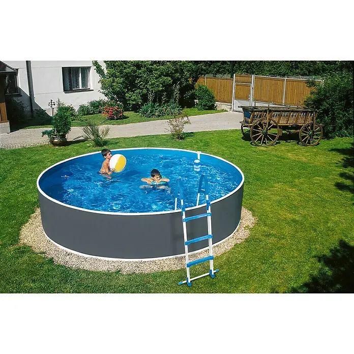 myPool Piscina de acero New Splash - Ø x Al: 355 x 90 cm, Gris/Blanco, 7.800 l - Piscina redonda con pared de acero y escalera en el jardín. Niños jugando con una pelota en el agua cristalina de la piscina.