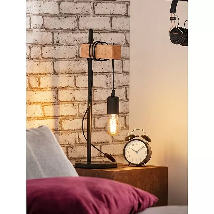 Eglo Townshend Tischleuchte - 10 W, L x B x H: 17,5 x 15,5 x 50 cm, Schwarz, Braun, E27 - Stimmungsaufnahme