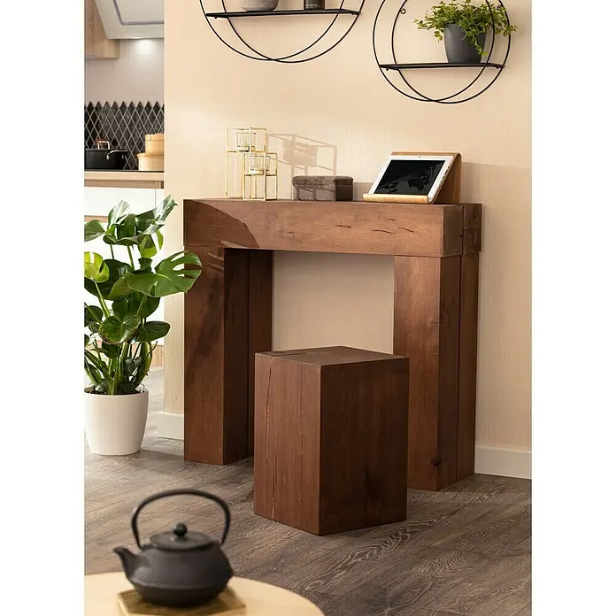 Noblewood MassivholzblockBuche, 30 x 30 x 45 cm - Ein rustikaler Kaminholzblock-Tisch mit Dekor, der eine warme und natürliche Note in jeden Raum bringt. Ideal für Wohnzimmer oder als dekoratives Element.