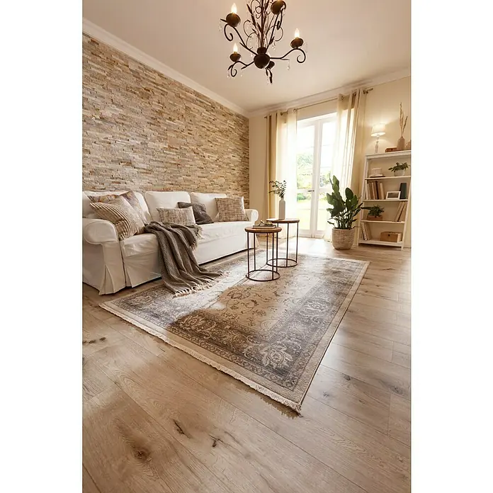 Zierprofil Modern K 130 - 200 x 9,5 x 9,5 cm, Extrudiertes Polystyrol (XPS) - Elegantes Wohnzimmer mit stilvollem Teppich, der den Raum aufwertet und eine gemütliche Atmosphäre schafft.