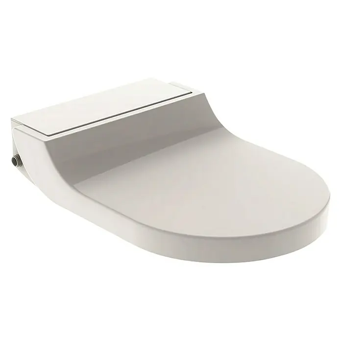 Geberit Dusch-WC-Sitz AquaClean Tuma Comfort - Mit Absenkautomatik, Weiß - Nahaufnahme einer weißen Dusch-WC-Aufsatz mit elegantem Design. Hochwertige Keramik, moderne Formgebung und integrierte Funktionen für Hygiene.
