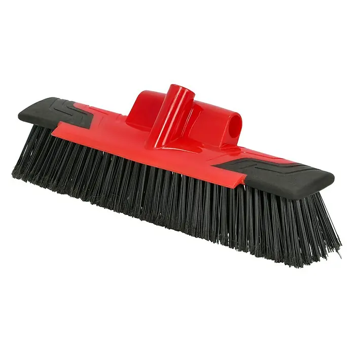 BAUHAUS Straßenbesen - Breite Besen: 46 cm, Material Borsten: Polypropylen, Mit Stiel - Roter Kehrbesen mit schwarzen Borsten für eine effiziente Reinigung von Böden und Oberflächen im Innen- und Außenbereich.