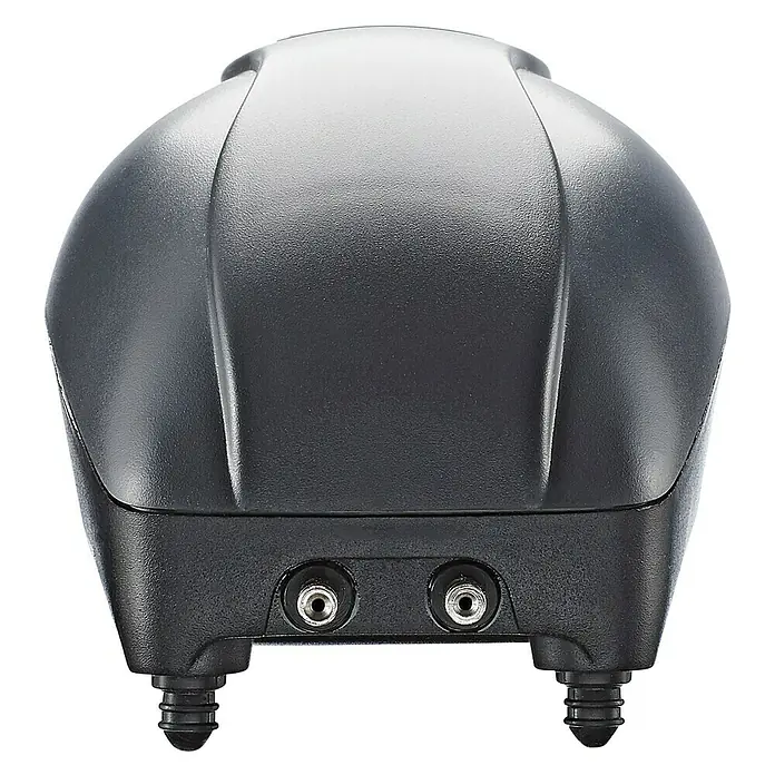 Pontec Teichbelüfter PondoAir 200 - 4 W - Die Rückansicht einer schwarzen Aquariumluftpumpe mit zwei Auslässen und Füßen für Stabilität. Das Gerät ist kompakt und hat eine glatte Oberfläche.
