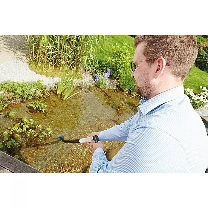 Oase Teichschlammsauger PondoVac Classic - 1.400 W, Tankvolumen: 27 l - Anwendungsbeispiel