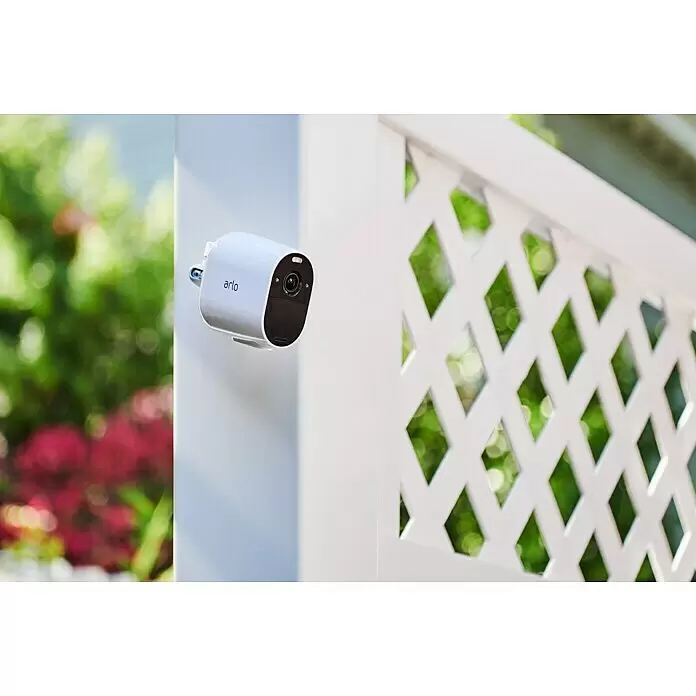 Arlo Überwachungskamera Essential 3er Set - 1.080 Pixel (Full HD), Erfassungswinkel: 130 °, Weiß, 3 Stk. - Stimmungsaufnahme