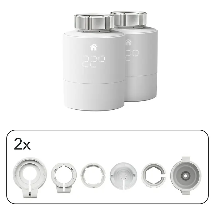 Tado Smartes Termostato de radiador Duo pack - M30 x 1,5 mm, 2 ud. - Se muestran dos termostatos de radiador inteligentes blancos con diferentes adaptadores para una fácil instalación.