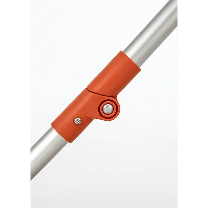 Juwel Flügel-Wäscheständer FashionDry Autostretch - Länge Wäscheleine: 18 m, L x B x H: 180 x 57,5 x 103,5 cm, Mint - Detailaufnahme eines orangefarbenen Verbindungsstücks mit silberfarbenen Rohren, das ein flexibles Gelenk für eine verstellbare Stange bildet.