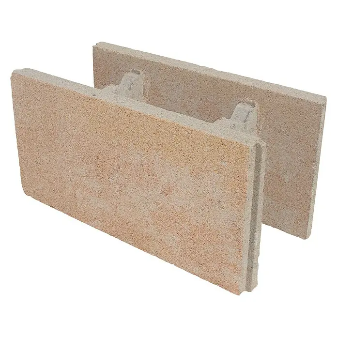 Diephaus Schalungsstein Cary - 50 x 24 x 25 cm, Sandstein, Beton - Zwei rosafarbene Pflastersteine mit Nasen auf schwarzem Hintergrund. Die Pflastersteine sind aus Beton und haben eine raue Oberfläche.