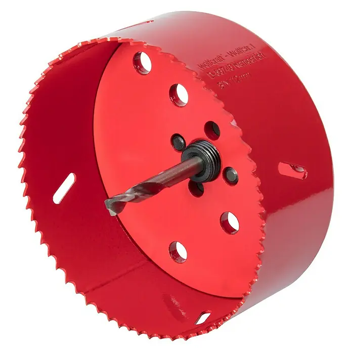 Wolfcraft Lochsäge - Arbeitsdurchmesser: 112 mm, Schnitttiefe: 40 mm - Ein leuchtend roter Dosenbohrer mit einem Zentrierbohrer in der Mitte, ideal für präzise Löcher in verschiedenen Materialien.