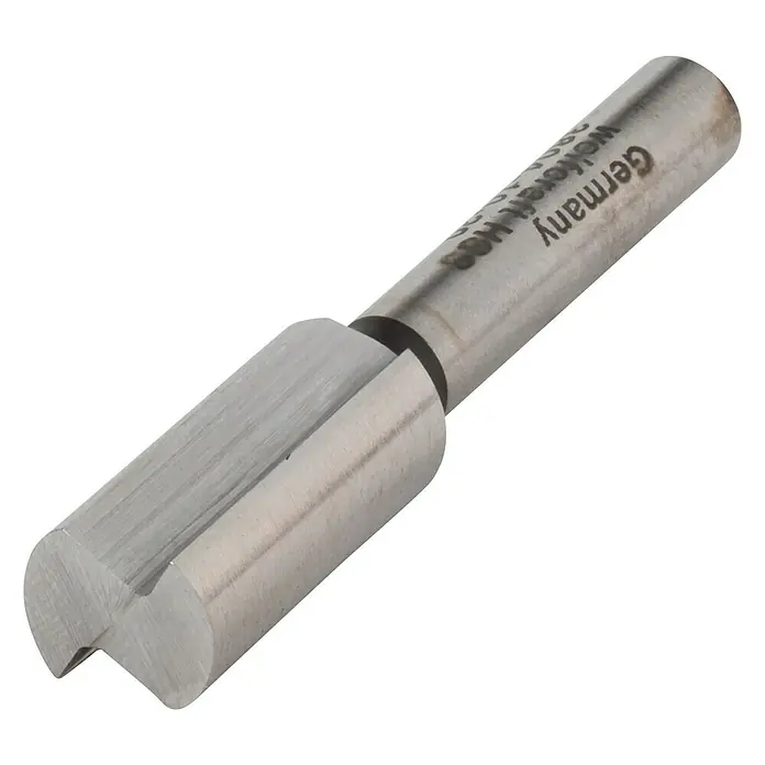 Wolfcraft Nutfräser - Nutbreite: 10 mm, Durchmesser Schaft: 6 mm, HS-Stahl - Nahaufnahme eines Nutfräsers, der in Deutschland hergestellt wurde und für präzise Holzbearbeitungsaufgaben konzipiert ist.