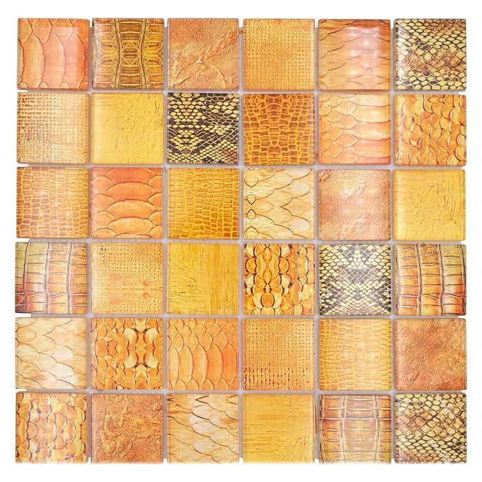 Mosaikfliese Crystal Wildlife XCM WL48 - 29,8 x 29,8 cm, Orange, Glänzend - Quadratische Fliesen mit Muster in Gold-, Gelb- und Orangetönen, ideal für einen auffälligen und stilvollen Look.
