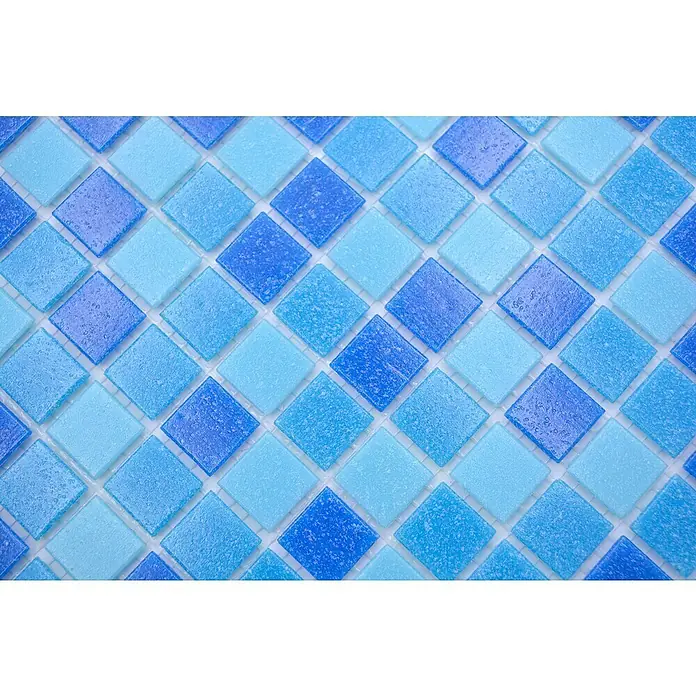 Mosaikfliese Quadrat Crystal Mix GM A 327P - 32,7 x 30,5 cm, Türkis/Blau, Glänzend - Nahaufnahme von quadratischen blauen Glasmosaikfliesen, die sich in Farbnuancen abwechseln und ein interessantes Muster bilden.