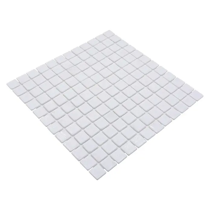 Mosaikfliese Eco Blanco VP100PAT - 31,6 x 31,6 cm, Weiß, Matt - Ein Quadrat aus weißen Mosaikfliesen auf schwarzem Hintergrund. Ideal für Küche, Bad oder zur Dekoration.