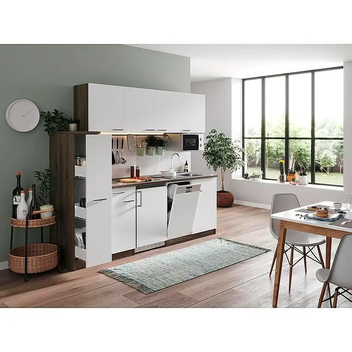 Respekta Küchenzeile Oliver - Breite: 225 cm, Weiß, Mit Elektrogeräten, Mit Glaskeramikkochfeld, Mit Mikrowelle - Eine moderne Küche mit weißen Schränken und Holzelementen, mit Fokus auf Funktionalität und stilvollem Design, ergänzt durch eine Essecke.
