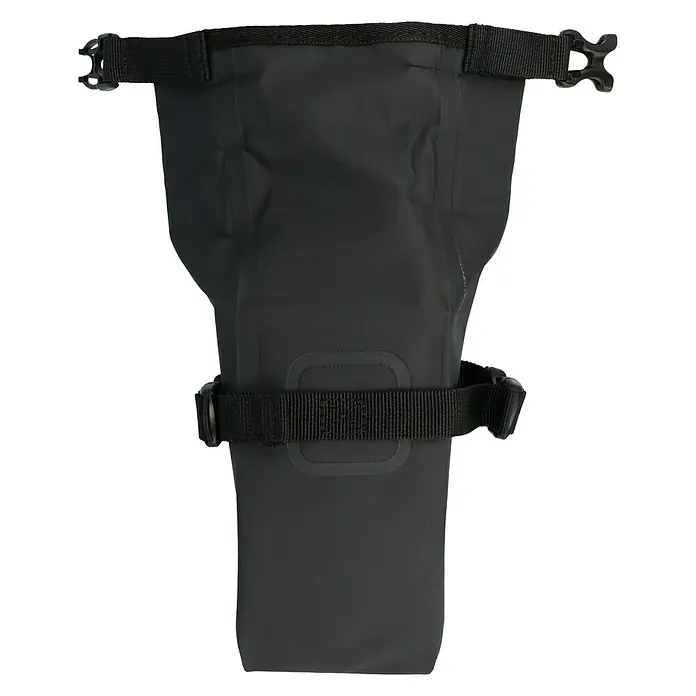 Satteltasche - Volumen: 1 l, Wasserdicht, Schwarz - Eine schwarze, wasserdichte Ortlieb Tasche mit einem Gurt und Schnallen. Ideal für Outdoor-Aktivitäten, um Ihre Sachen trocken zu halten.
