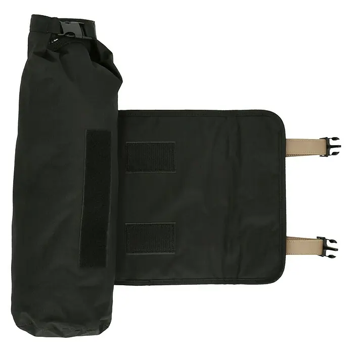 Lenkertasche - Volumen: 10 l, Schwarz - Hier ist eine schwarze, offene Halterung mit Riemen zur Befestigung. Ideal für die sichere Aufbewahrung von Gegenständen.