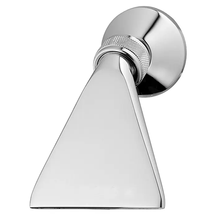 Hansa Jet Kopfbrause - 12,5 cm, 49,8 l/min, Anzahl Funktionen: 1 Stk., Chrom - Nahaufnahme eines modernen, verchromten Duschkopfes mit geometrischem Design vor schwarzem Hintergrund.