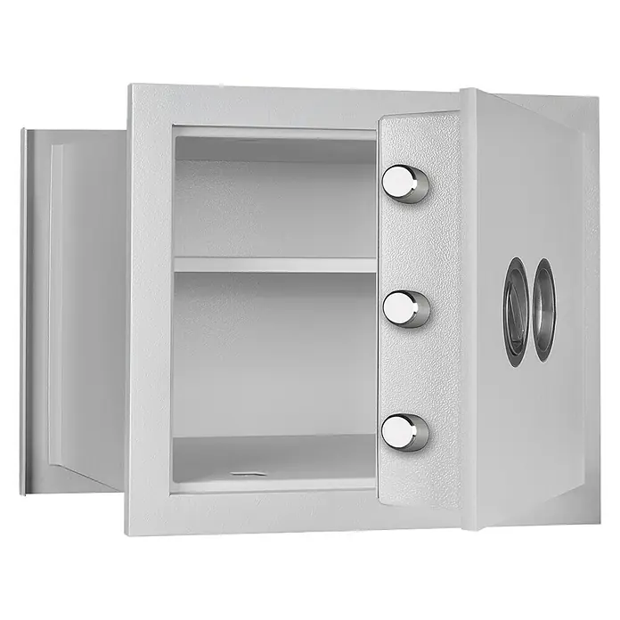 Format Wandtresor Wega 30-380 - 383 x 490 x 430 mm, Doppelbart-Hochsicherheitsschloss - Ein offener, weißer Tresor mit zwei Regalen und runden Griffen an der Tür. Der Tresor steht vor einem schwarzen Hintergrund.