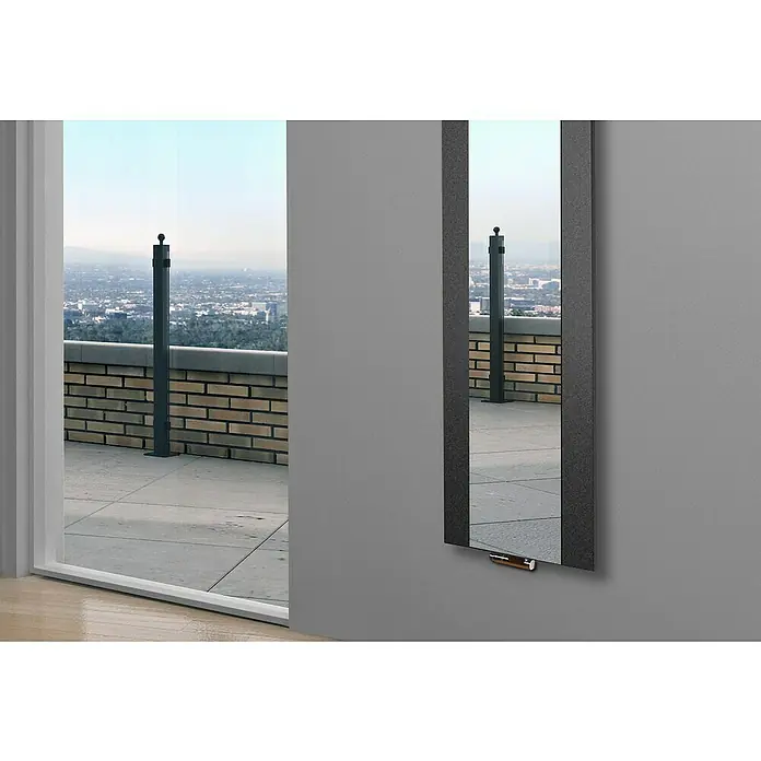 Szagato Designheizkörper Singapur - B x H: 470 x 1.800 mm, Moonstone-Grau, Mit 2 Handtuchhalter (50 mm) - Modern gestalteter Spiegel mit schlankem Rahmen und klarem Spiegelbild, der die Umgebung stilvoll reflektiert.