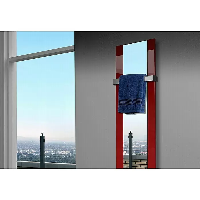 Szagato Designheizkörper Singapur - B x H: 470 x 1.800 mm, Rot, Mit 1 Handtuchhalter (50 mm) - Stimmungsaufnahme