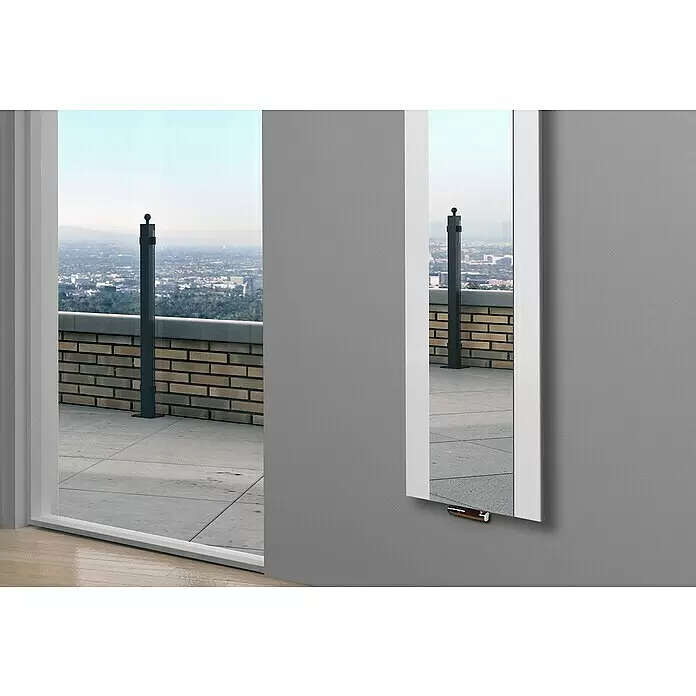 Szagato Designheizkörper Singapur - B x H: 470 x 1.800 mm, Weiß, Mit 2 Handtuchhalter (50 mm) - Stimmungsaufnahme