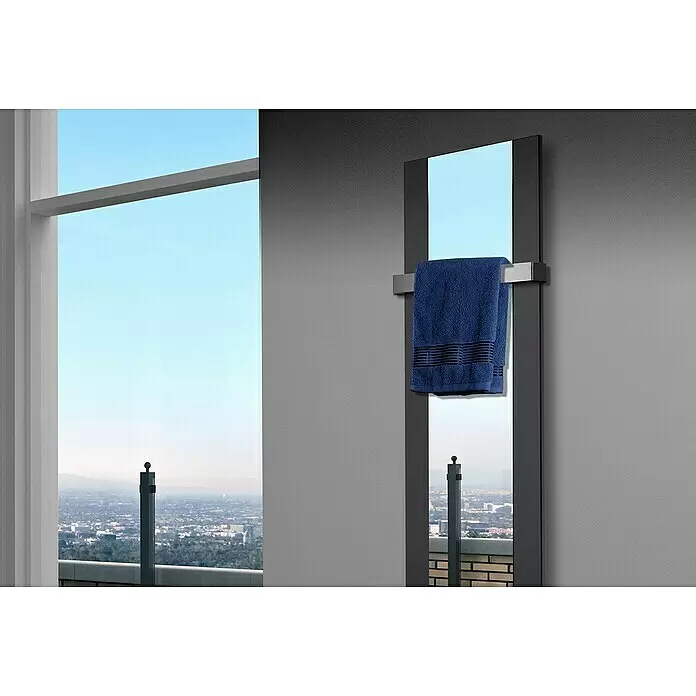 Szagato Designheizkörper Singapur - B x H: 470 x 1.800 mm, Schwarz, Mit 1 Handtuchhalter (50 mm) - Stimmungsaufnahme