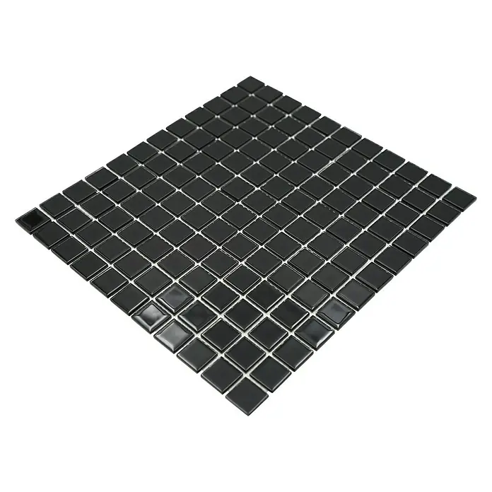 Mosaikfliese Quadrat Crystal Uni CM 4050 - 32,7 x 30,2 cm, Schwarz, Glänzend - Nahaufnahme eines quadratischen Mosaiks aus glänzend schwarzen Keramikfliesen, ideal für stilvolle Wand- und Bodengestaltung.