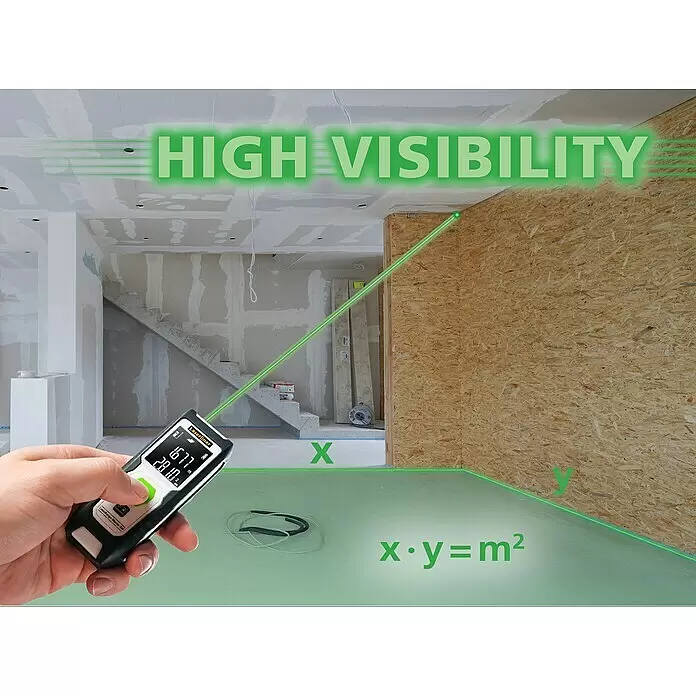 Laserliner Laserentfernungsmesser LaserRange-Master Gi4 - Messbereich: 0,3 - 40 m, Mit Tasche - Hand hält ein schwarz-weißes Laserliner Laser-Distanzmessgerät, das grüne Laserlinien zur Flächenmessung auf einer Baustelle projiziert.