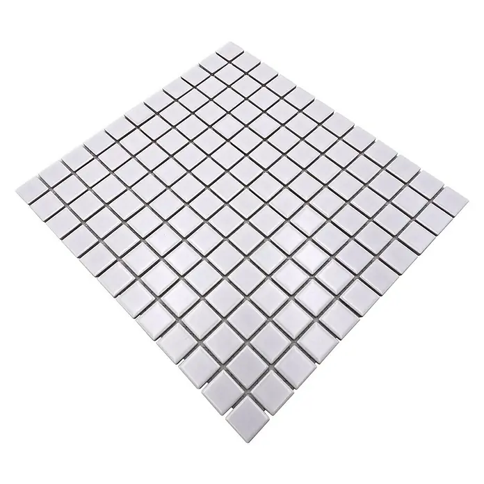 Mosaikfliese Quadrat Uni B 140 - 32,6 x 30 cm, Weiß, Matt - Weißes quadratisches Mosaikfliesen-Design, ideal für Badezimmer- und Küchenrückwände, das ein sauberes und modernes Aussehen bietet.