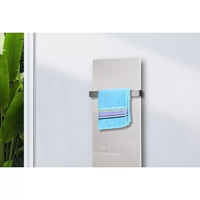 Szagato Designheizkörper Montevideo - B x H: 470 x 1.200 mm, Wärmeleistung bei Vorlauftemperatur von 75 °C (D: 50): 799 W, Weiß, Mit 1 Handtuchhalter (50 mm) - Stimmungsaufnahme