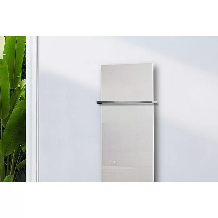 Szagato Designheizkörper Montevideo - B x H: 470 x 1.200 mm, Wärmeleistung bei Vorlauftemperatur von 75 °C (D: 50): 799 W, Weiß, Mit 1 Handtuchhalter (15 mm) - Stimmungsaufnahme