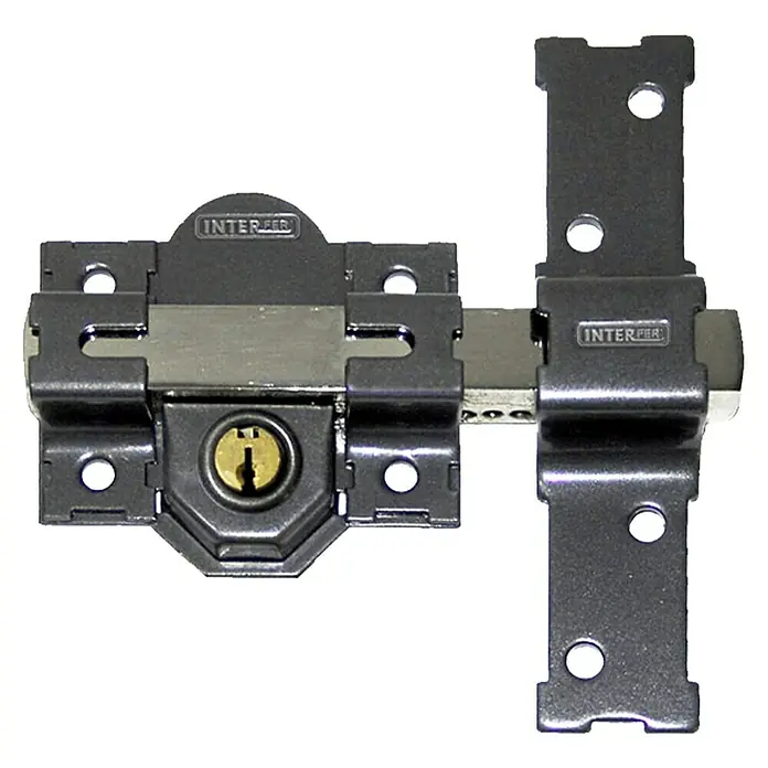 Interfer Cerrojo 31B - 165 x 148 x 36 mm, Número de llaves: 5 ud., Pintado - La imagen muestra un cerrojo de puerta INTERFER de color gris, diseñado para mayor seguridad en puertas o portones, equipado con cerradura.