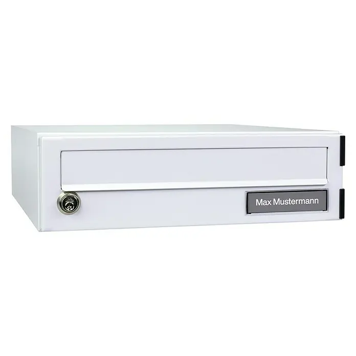 Burg-Wächter Wandbriefkasten eBoxx E 625 - L x B x H: 45 cm x 380 mm x 11,5 cm, Weiß, Stahl, Namensschild - Weiße Briefkastenanlage mit Schloss und Namensschild "Max Mustermann".
