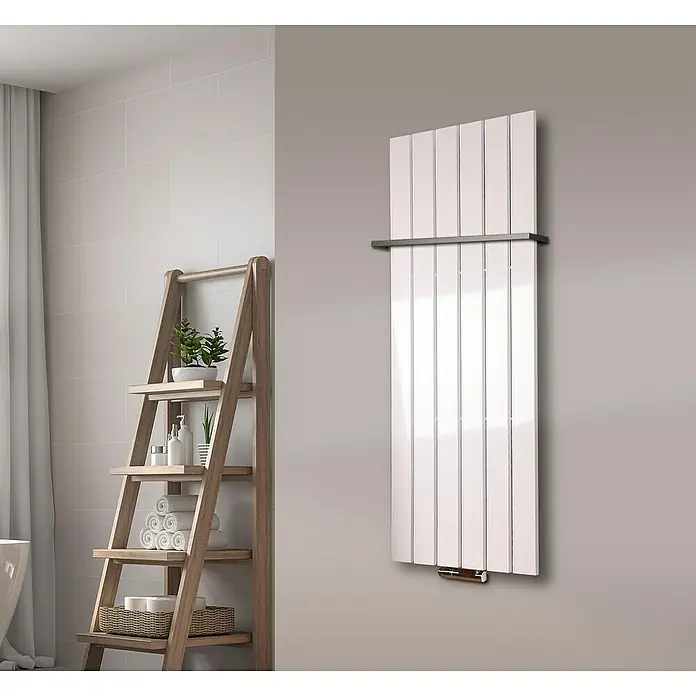 Szagato Designheizkörper Peking - B x H: 470 x 1.200 mm, Wärmeleistung bei Vorlauftemperatur von 75 °C (D: 50): 799 W, Weiß, Mit 1 Handtuchhalter (15 mm) - Stilvoller, weißer Heizkörper im Bad. Ein modernes Designelement für wohlige Wärme und elegantes Ambiente in Ihrem Badezimmer.