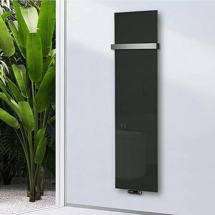 Szagato Designheizkörper Montevideo - B x H: 470 x 1.800 mm, Grau, Silber, Mit 1 Handtuchhalter (50 mm) - Stimmungsaufnahme