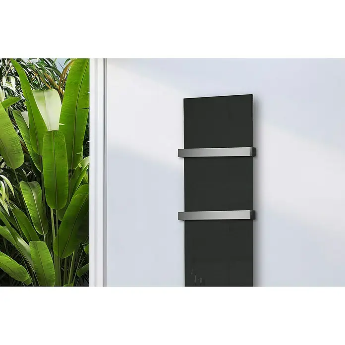 Szagato Designheizkörper Montevideo - B x H: 470 x 1.800 mm, Grau, Silber, Mit 2 Handtuchhalter (50 mm) - Eleganter, schwarzer Handtuchwärmer mit modernen Chrombügeln, der jedem Badezimmer einen Hauch von Luxus verleiht.
