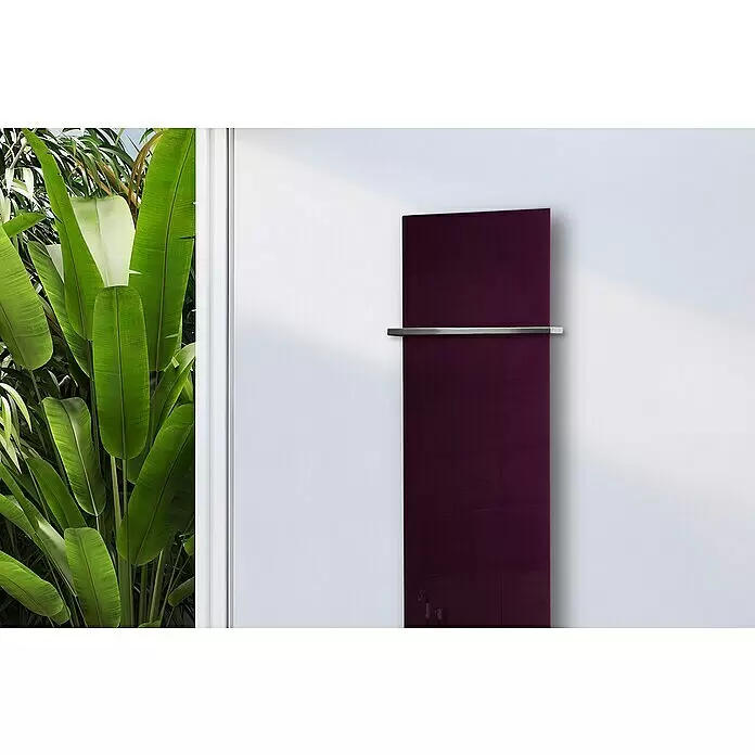 Szagato Designheizkörper Montevideo - B x H: 470 x 1.800 mm, Purpur Violett, Mit 1 Handtuchhalter (15 mm) - Detailaufnahme