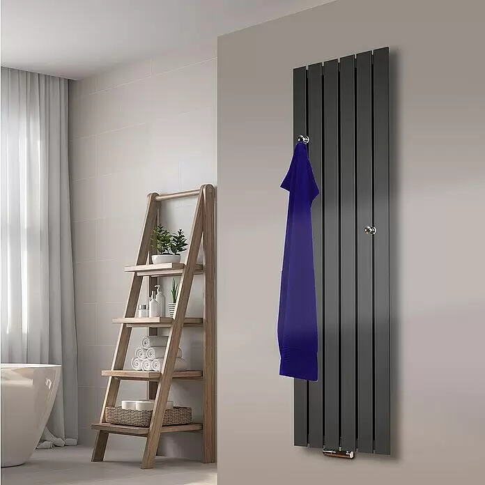 Szagato Designheizkörper Peking - B x H: 470 x 1.800 mm, Moonstone-Grau, 2 Knopfhalter - Anwendungsbeispiel