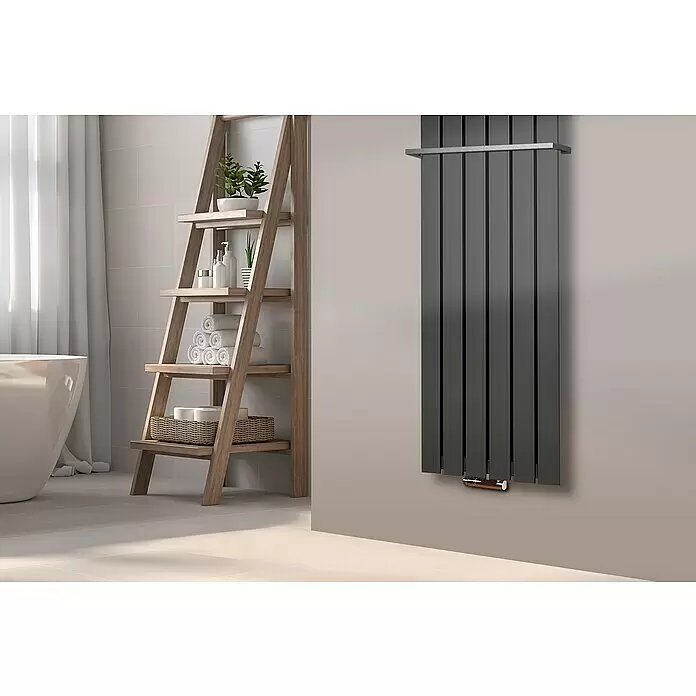 Szagato Designheizkörper Peking - B x H: 470 x 1.800 mm, Moonstone-Grau, Mit 2 Handtuchhalter (15 mm) - Stimmungsaufnahme