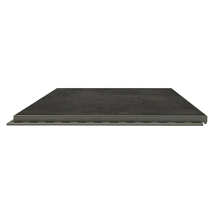Terrassenfliese Click and Go Trend Black - 60 x 60 cm, Schwarz, Matt - Nahaufnahme einer isolierten Betonplatte mit einer grauen Metalleinfassung, die die Struktur hervorhebt.