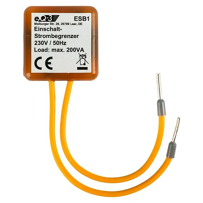 Homematic IP Einschaltstrombegrenzer ESB1 - 230 V - Nahaufnahme eines E.Q3 ESB1 Einschalt-Strombegrenzers mit gelben Kabeln und Kabelschuhen vor schwarzem Hintergrund.