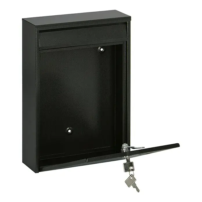 Portaferm Wandbriefkasten PF 11 - L x B x H: 7,5 x 21,5 x 31,5 cm, Grau, Stahl, Sichtfenster - Schwarzer, abschließbarer Briefkasten mit geöffneter Tür und Schlüsseln, ideal für sicheren Postempfang.