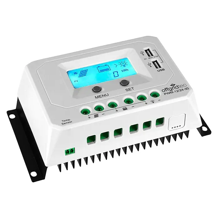 Offgridtec Solarladeregler PWM 12/24-30 - 12 V - 24 V, Max. Laststrom: 30 A - Ein weißer offgridtec PWM-12/24-30 Solarladeregler mit Display, Anschlüssen und Kühlkörper zur Steuerung von Solarenergie.